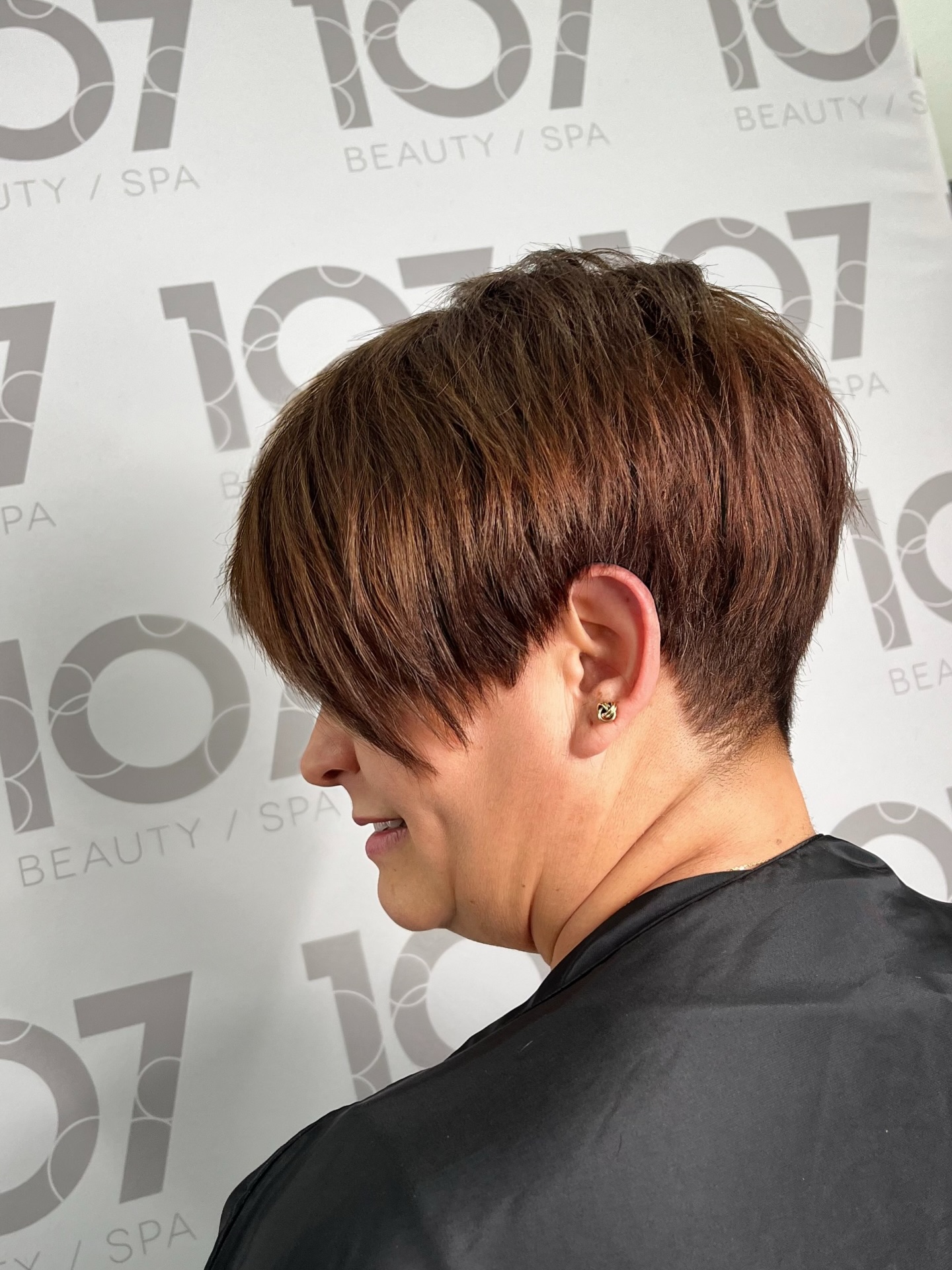 side-parted-brown-pixie