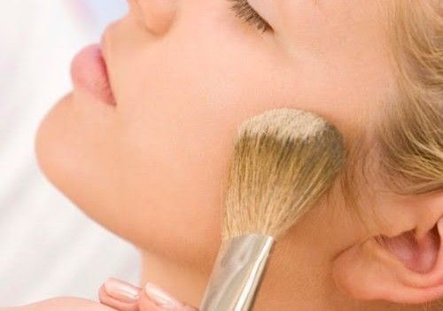 Set_your_makeup_with_the_right_powder