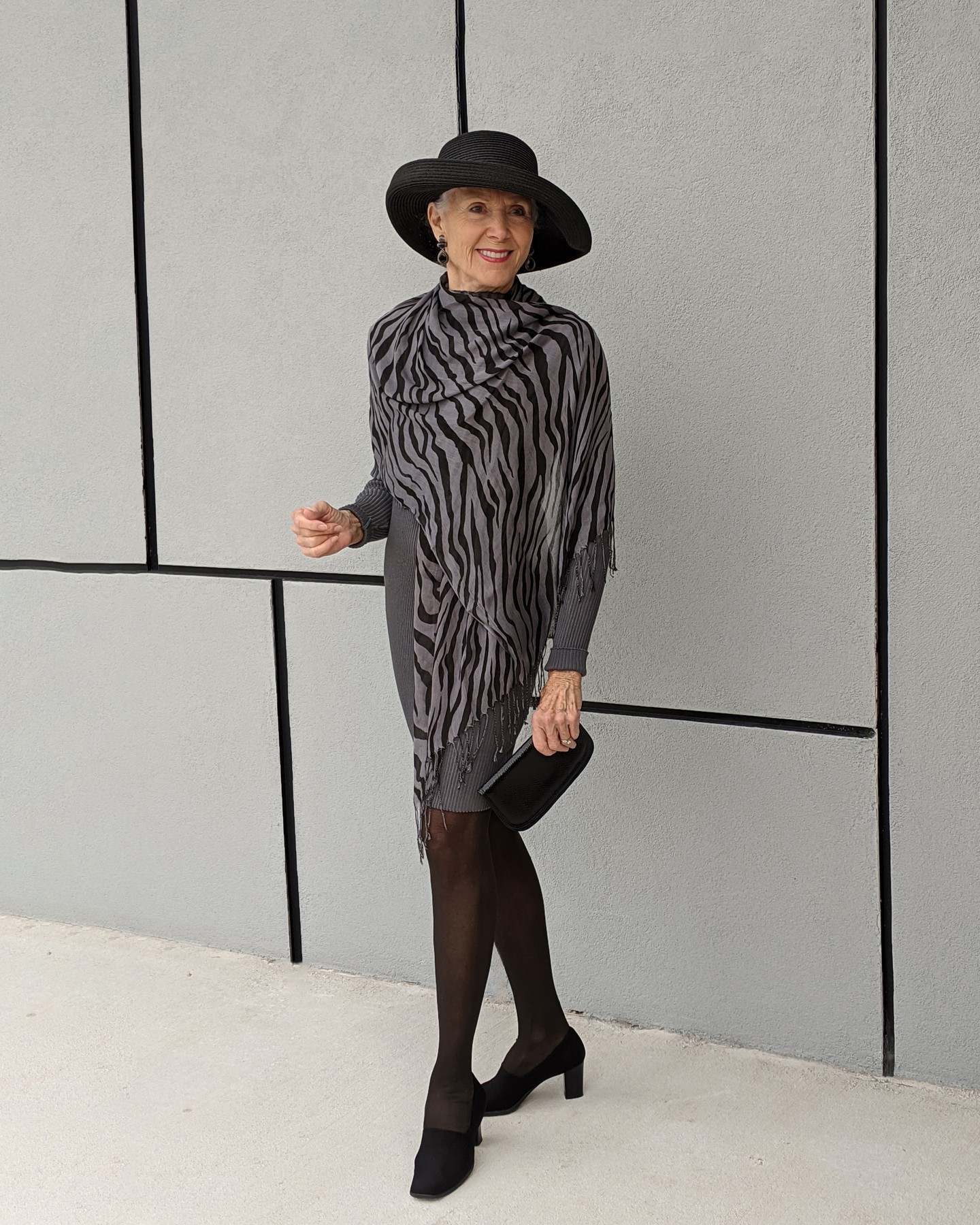 poncho-outfit