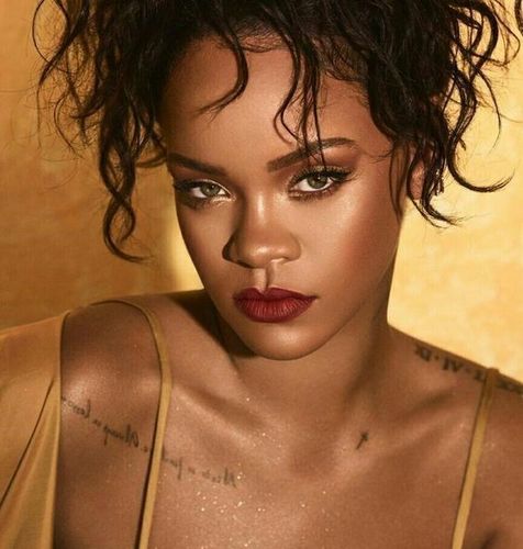 Rihanna-makeup-glow