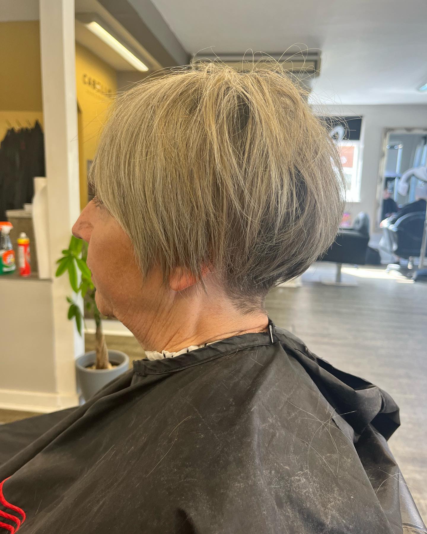 short-gray-choppy-bob