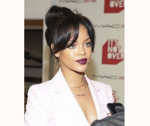 _Penteados Rihanna para mulheres negras