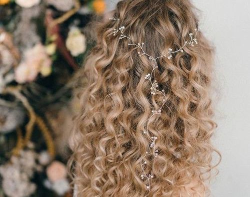 13 Blonde curls