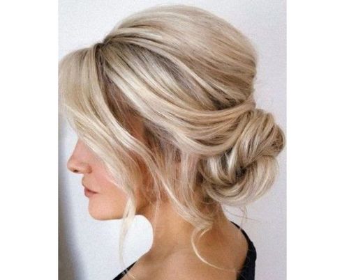 15 Messy Bun with wispy front