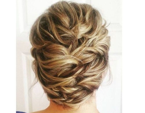 18 Pinned updo for short hair