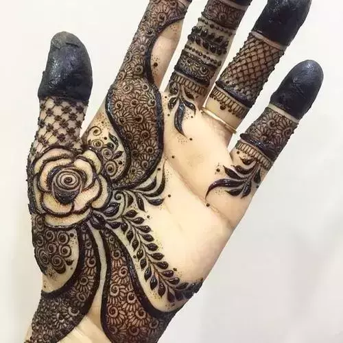 55 Best Front Hand Mehndi Designs | Fabbon