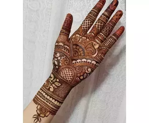 55 Best Front Hand Mehndi Designs - 2024