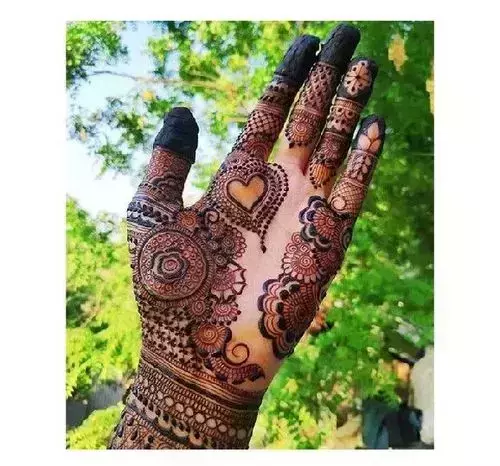 Sk henna artist - Beautiful flower mehndi design for... | Facebook