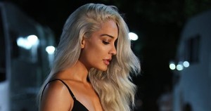 Lisa Haydon Stuns Everyone With Her Platinum Blonde Hair! 