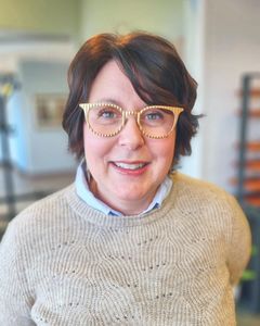 31 Gorgeous Short Hairstyles For Women Over 50